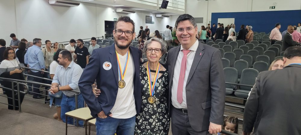 Leia mais sobre o artigo Sessão Solene em homenagem a Psicologia na Câmara Municipal de Campo Grande/MS com entrega da Medalha Maria Solange Félix Pereira